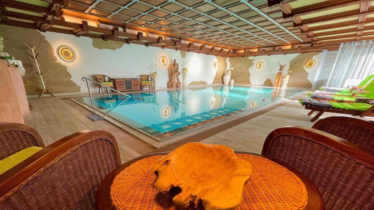 Hotel Am Park 4*