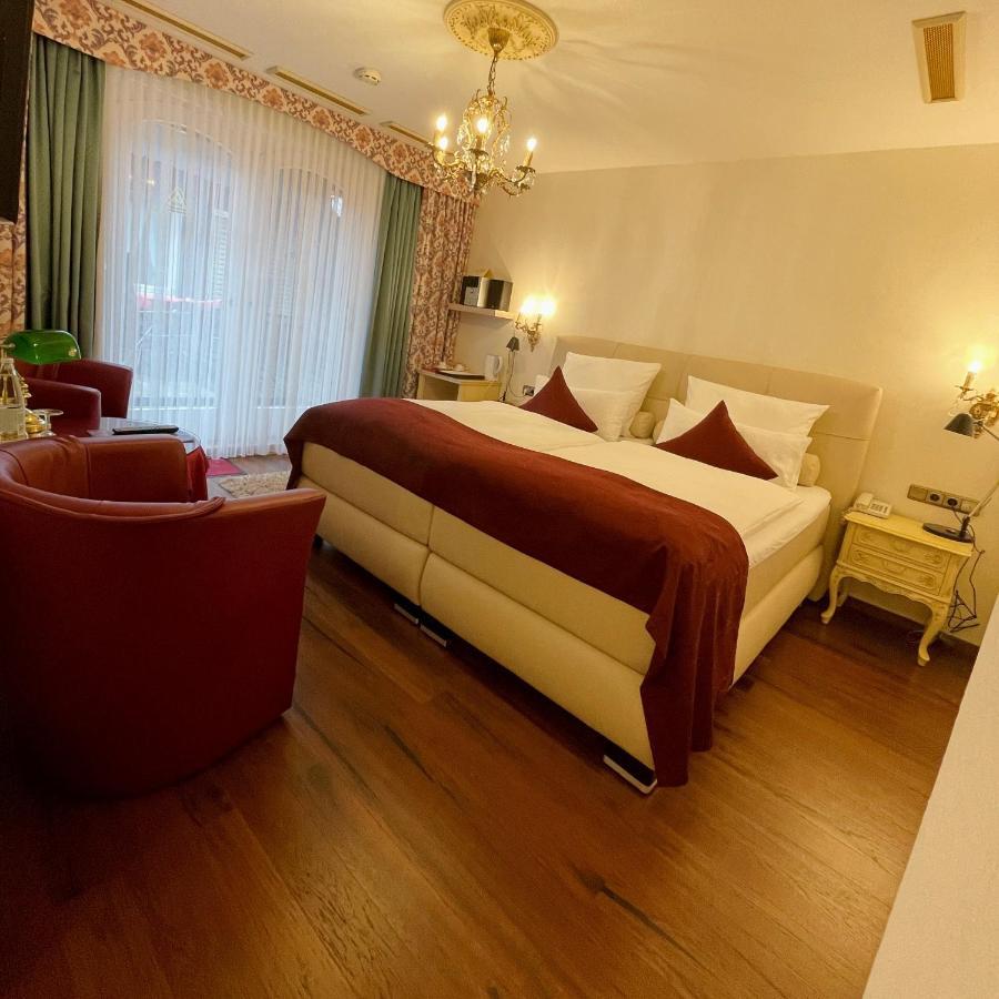 Am Park 4*